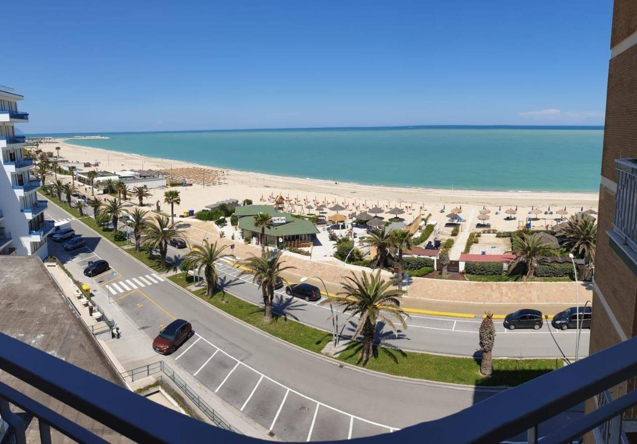 Sky Beach Civitanova Marche Esterno foto